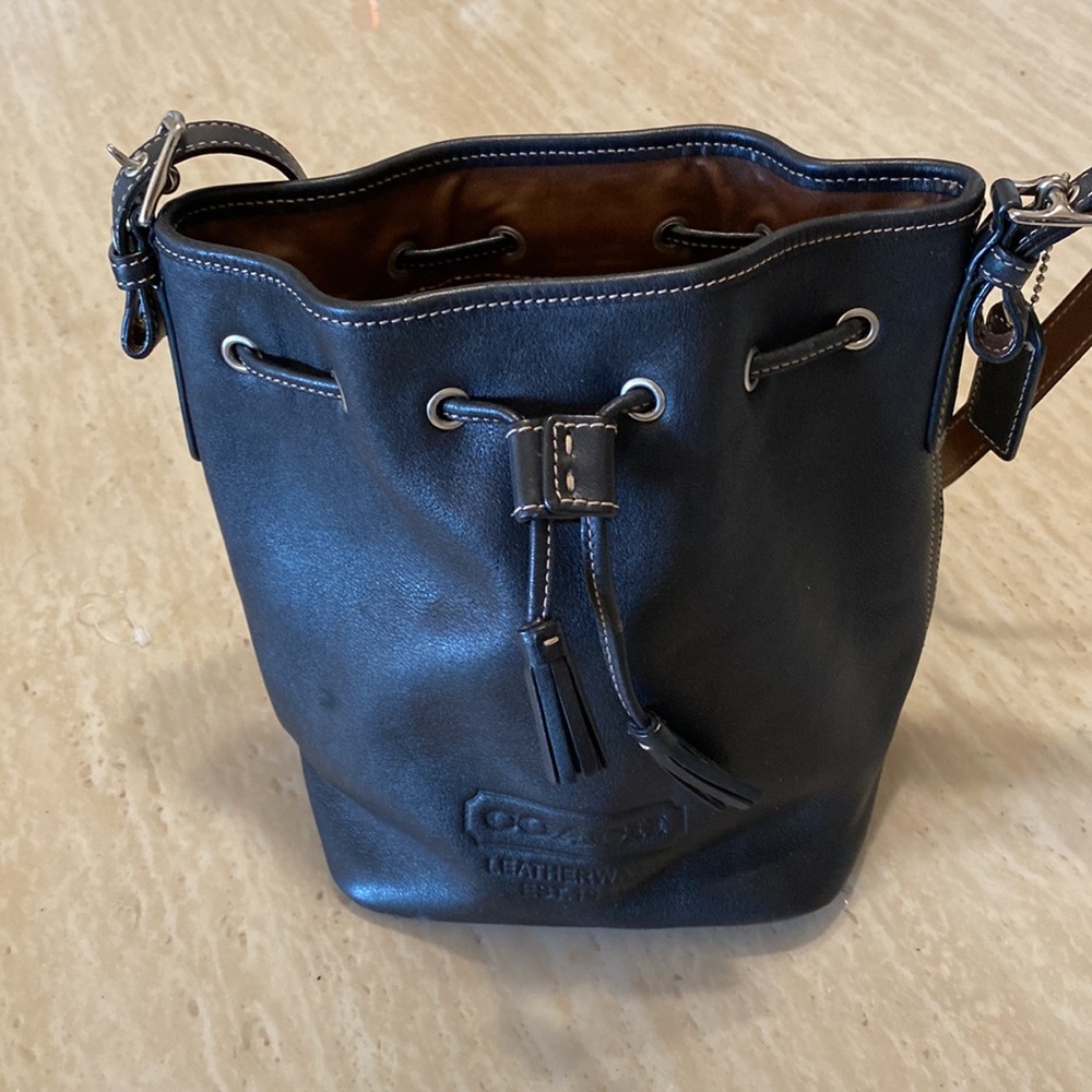 Vintage Coach Leather Bucket Shoulder bag